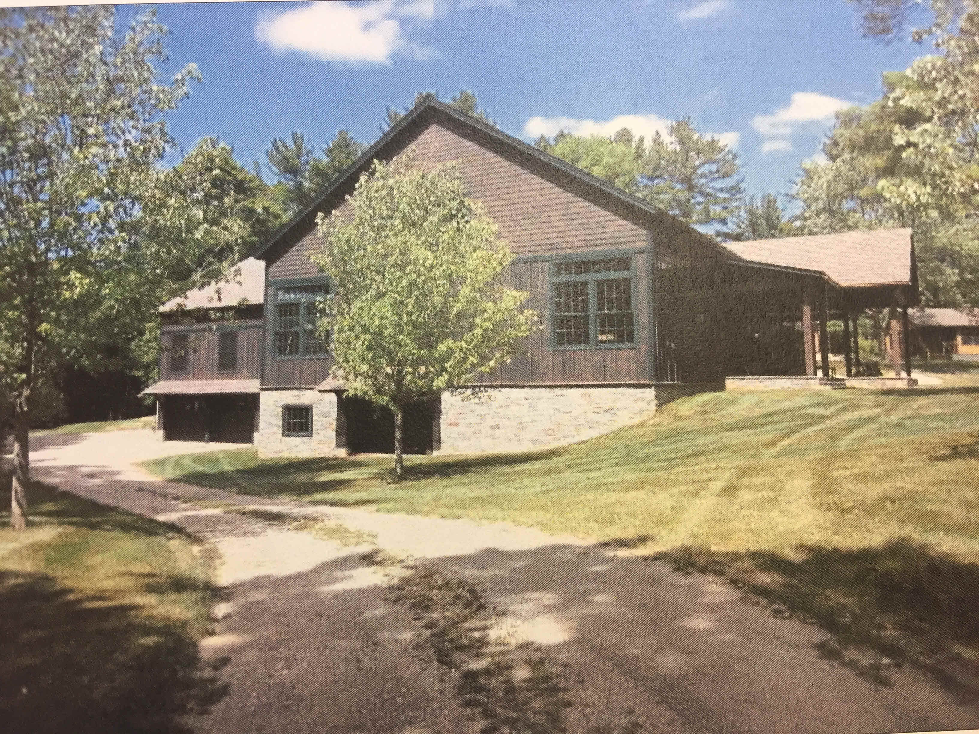 Building photograph for 509 TWIN LAKES ROAD
